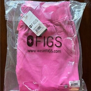 NWT FIGS High Waisted Yola pant in F*ing Pink